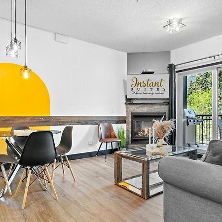 The Mountaineer By Instantsuites Pool & Hottub Canmore Esterno foto
