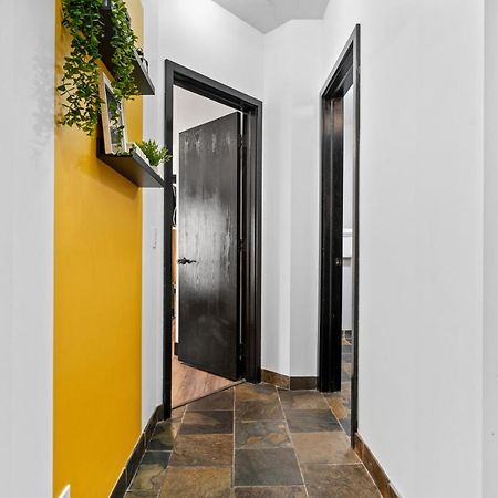The Mountaineer By Instantsuites Pool & Hottub Canmore Esterno foto