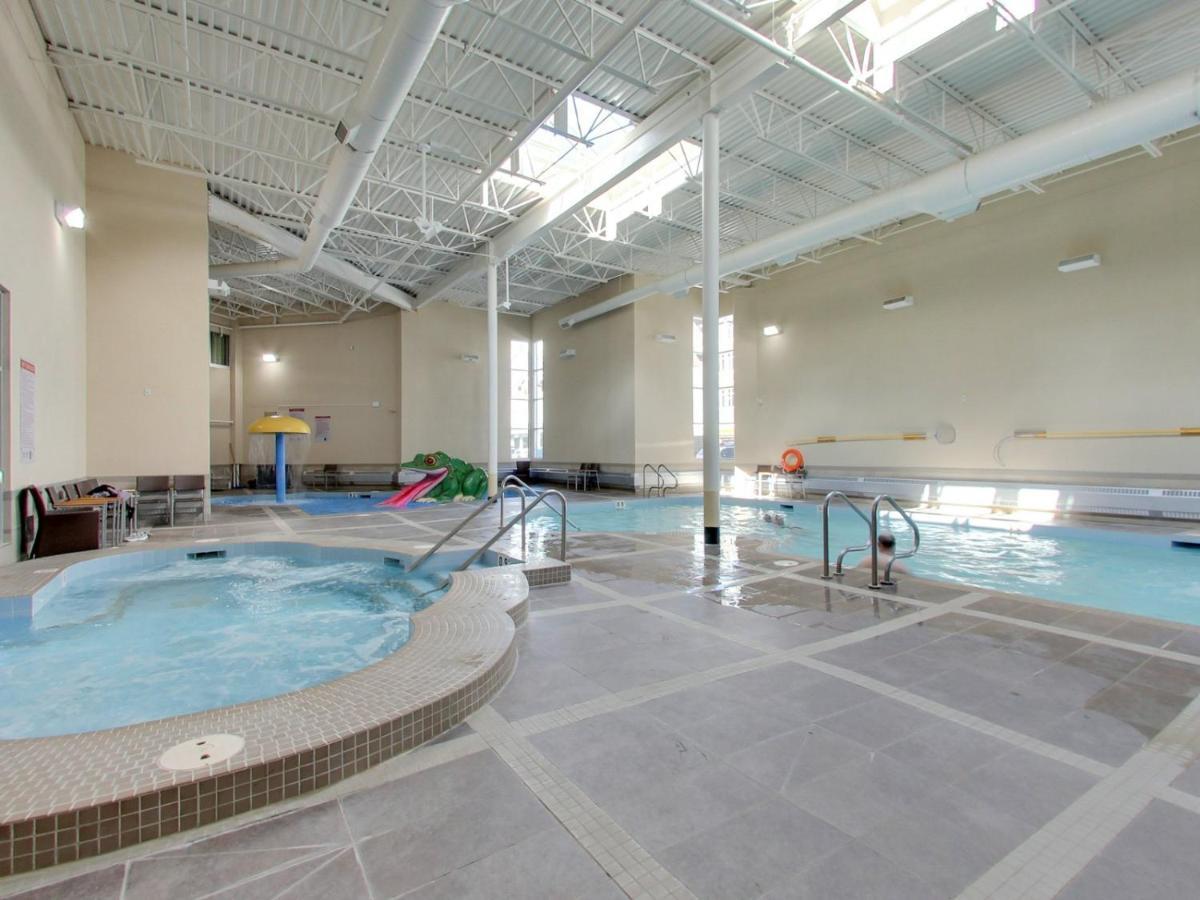 The Mountaineer By Instantsuites Pool & Hottub Canmore Esterno foto