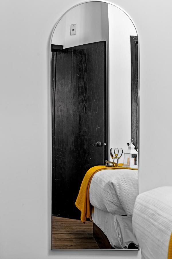 The Mountaineer By Instantsuites Pool & Hottub Canmore Esterno foto